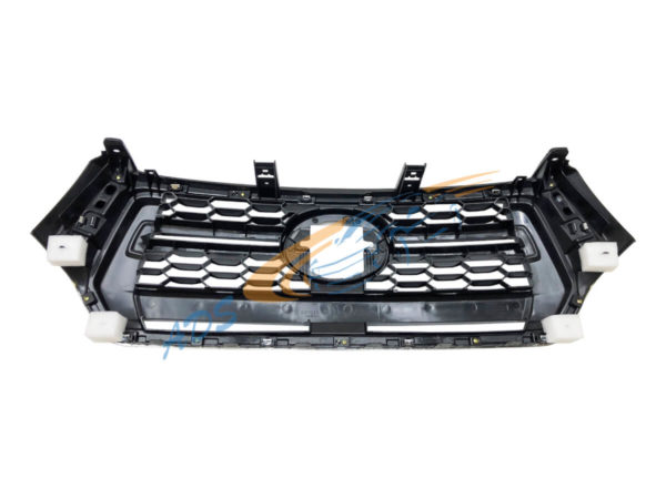 Toyota Hilux 18 Grille 2 53111-YP090